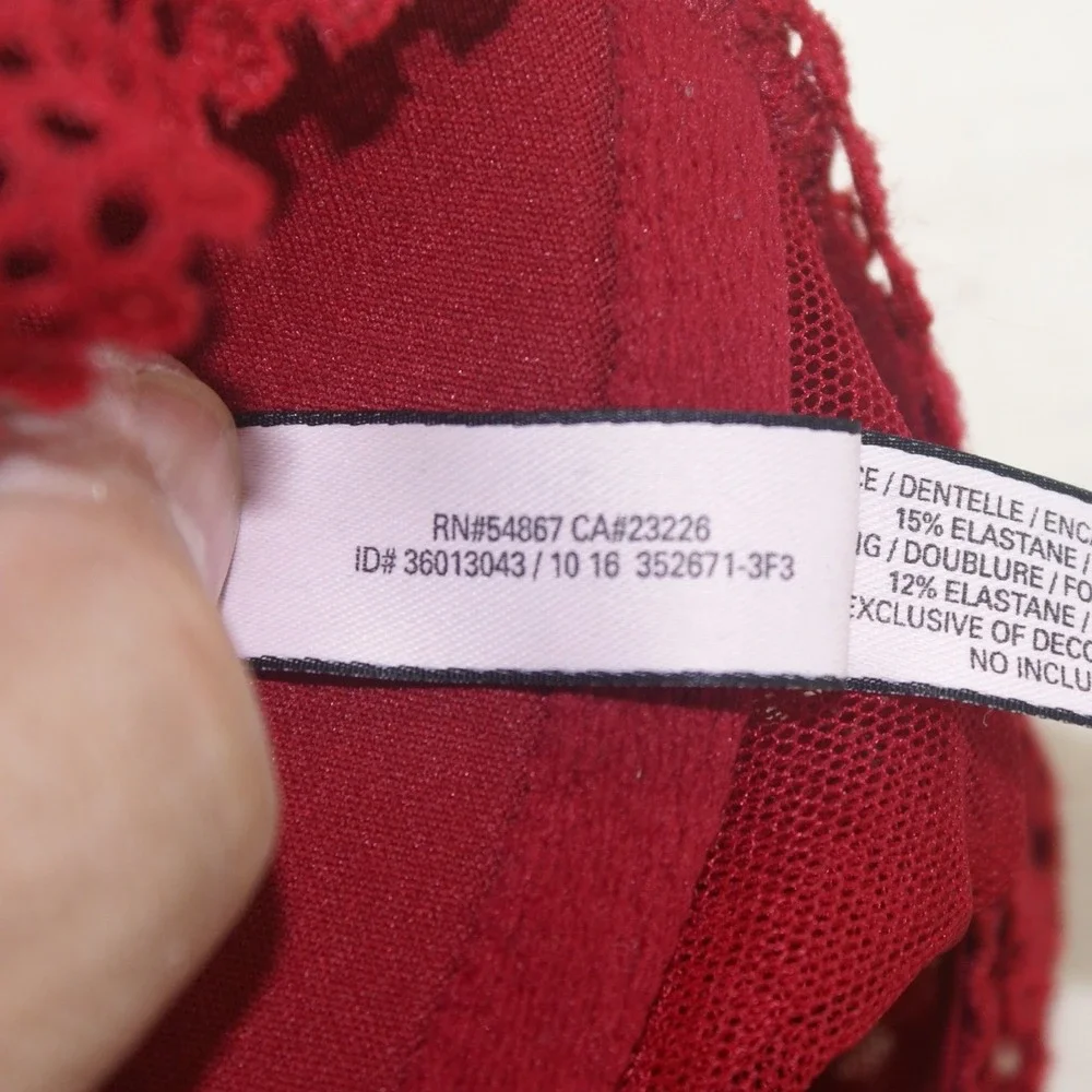 Victorias Secret Burgundy Red Floral Lace Racerback Bralette Medium Wireless